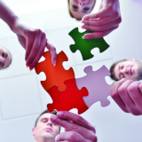 Aon Master Trust, Equity Trustees