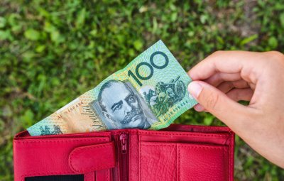 Why you shouldn’t turn your back on cash in a low rate environment