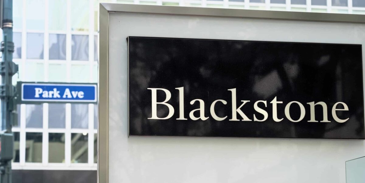 Blackstone sees flows diverge in Q1 for BCRED and BREIT - Investor Daily